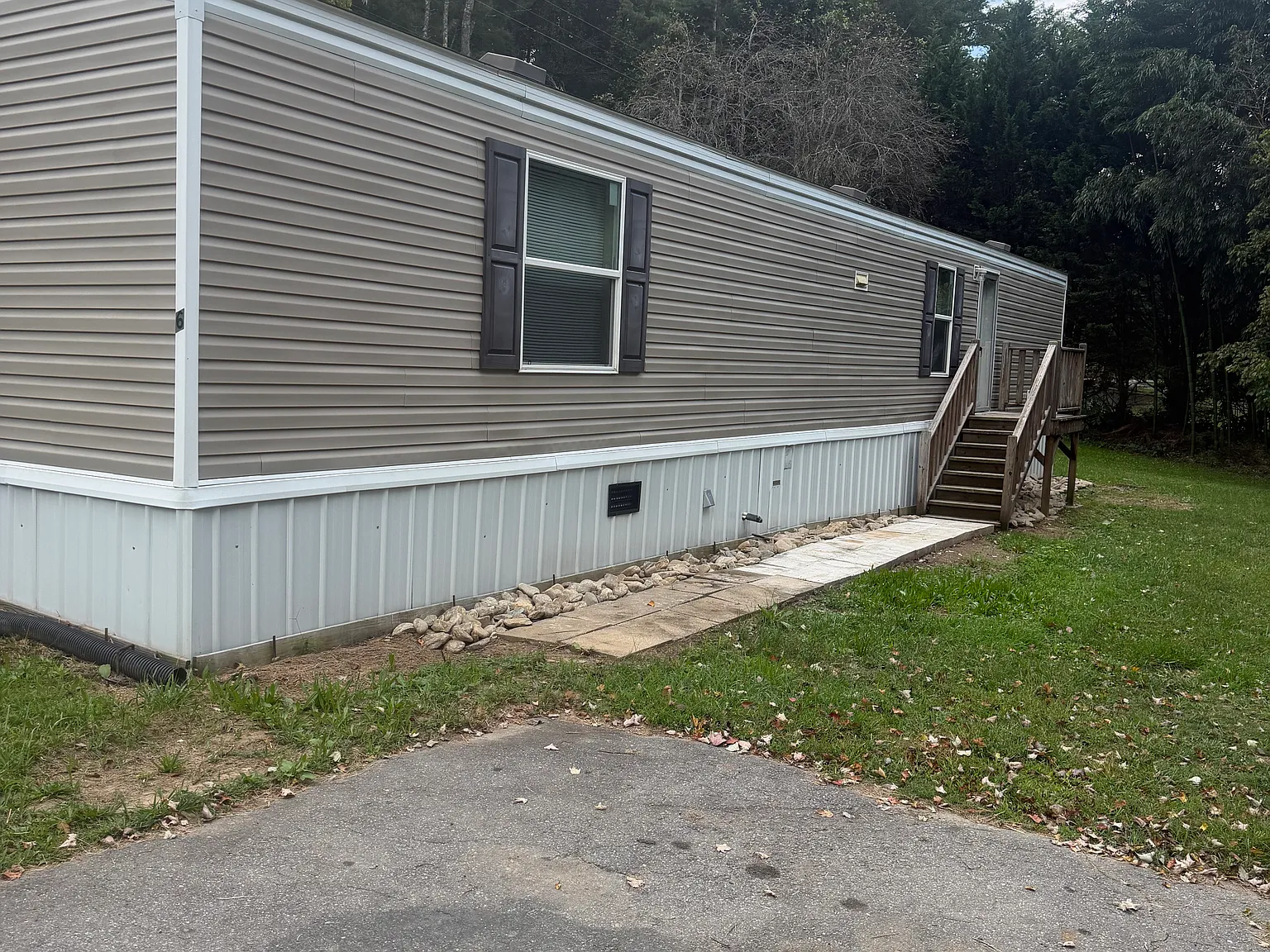 2 bed, 840 sqft, $1,375 — Photo 1