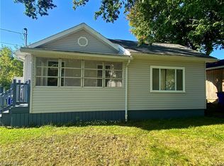 635 2nd St, Ravenna, OH 44266