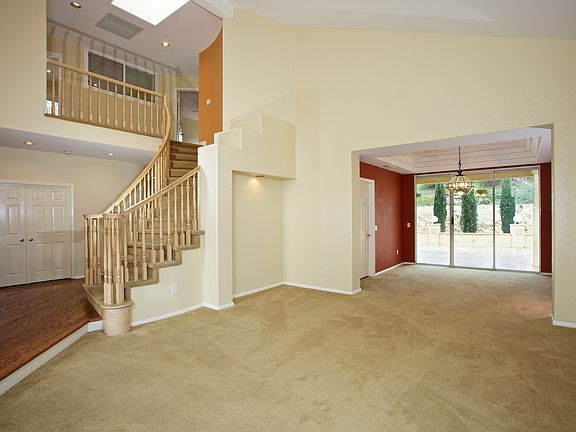 2nd image of 4548 Campobello St