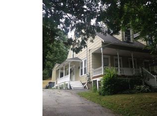 9 Hazel St, Auburn, ME 04210