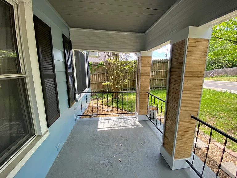 E Cedar St — Photo 3