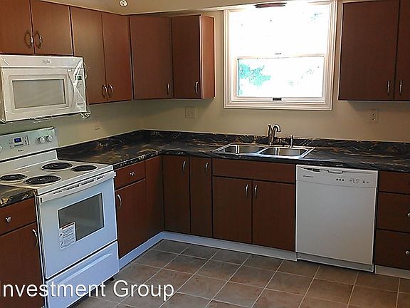5th image of 219 W State St #10587822