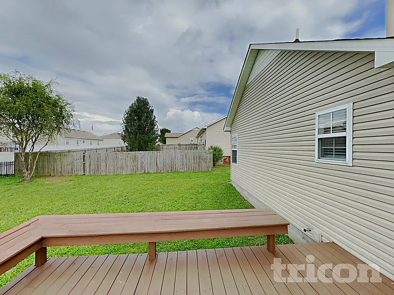 1856 Emily Ln — Photo 14