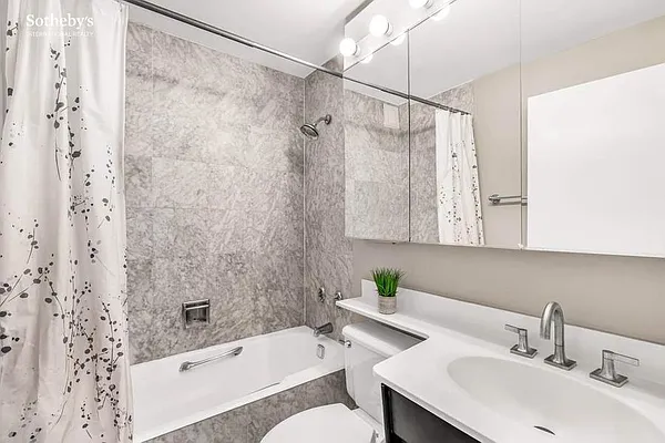 Rented by Sotheby's International Realty | media 14