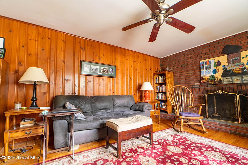 4th image of 20 Northway Court