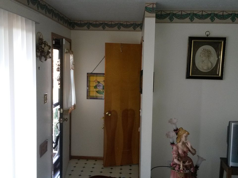 1st image of 9671 Idlewood Dr.