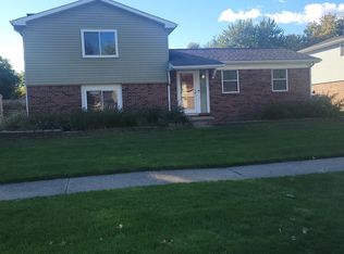 42619 Walker St, Clinton Township, MI 48038