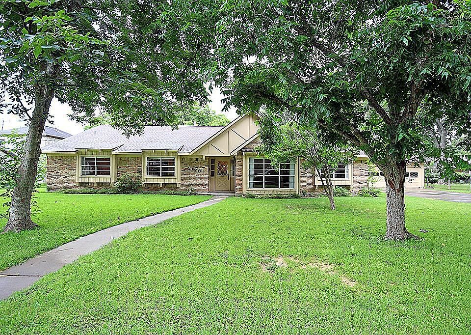1st image of 2120 N Galveston Ave