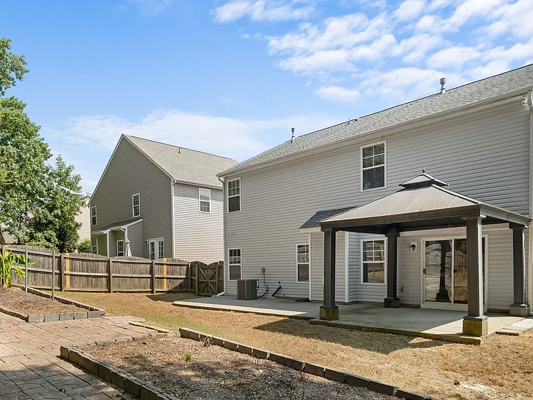 4409 Lawrence Daniel Dr — Photo 17