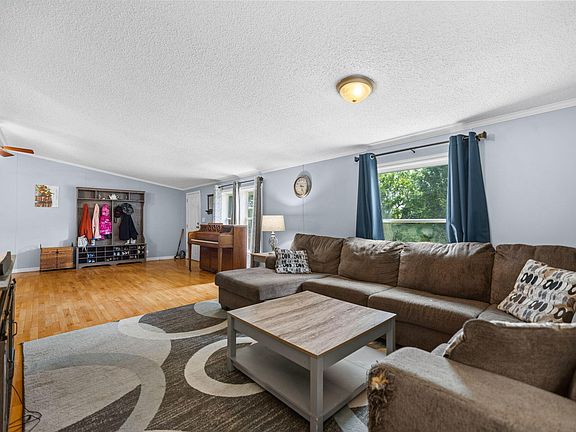 5th image of 3318 Rogers Rd