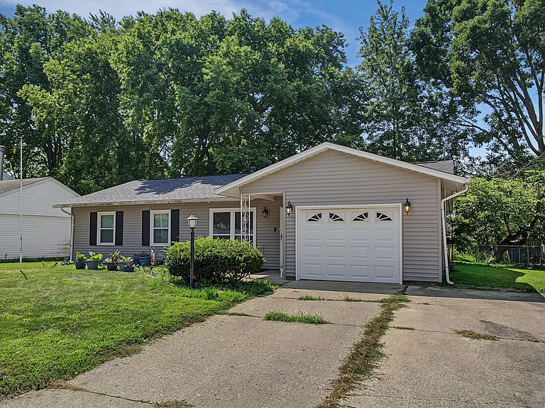 2509 Sheridan Dr — Photo 6