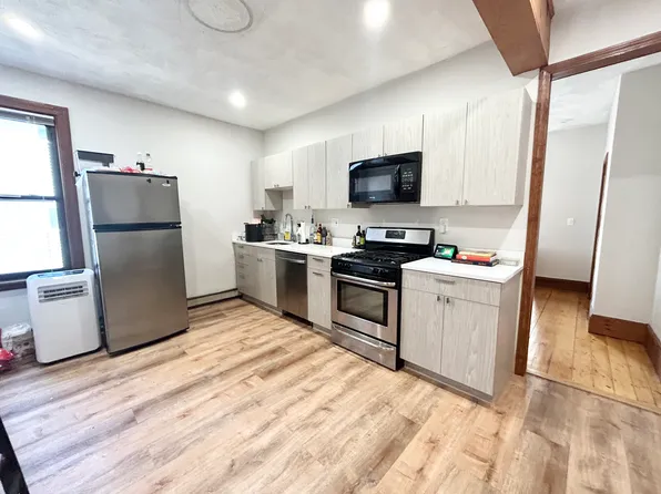 1568 Tremont St #1R, Roxbury Crossing, MA 02120