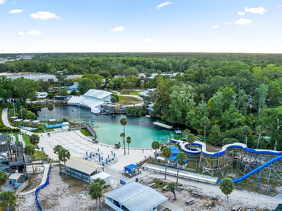 Easy drive to Weeki Wachee Springs