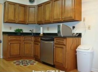 24 Eaton Woods Rd, Hamden, CT 06518