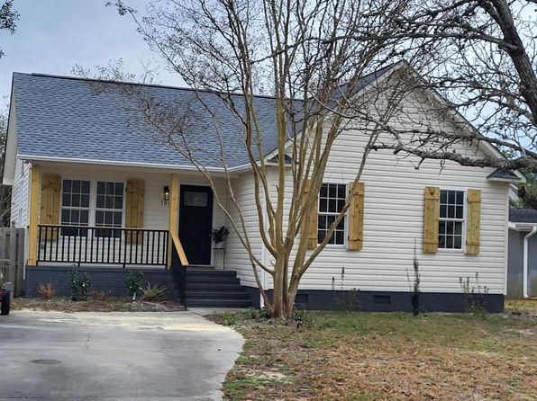 106 NW 12th St