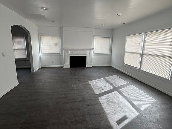 2nd image of 3250 Webb St