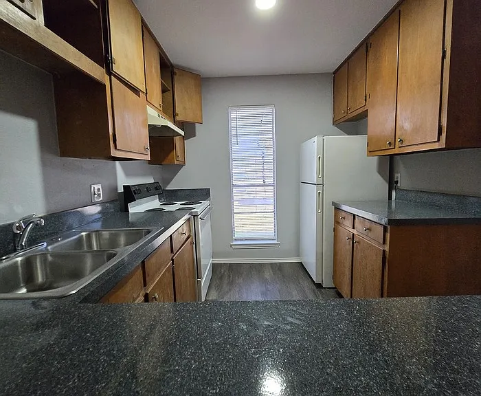 120 Barrett Dr #3 — Photo 11