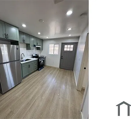 1981 Olive Dr #B — Photo 3