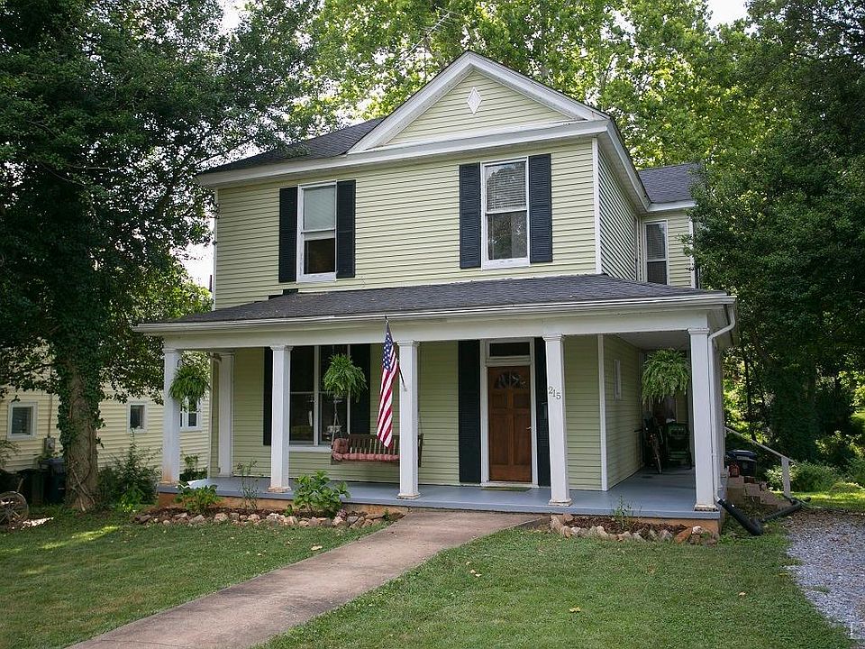 1st image of 215 Lansing Ave
