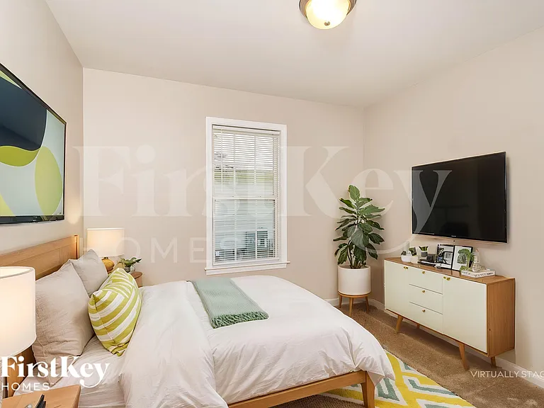 713 Garrett St — Photo 14