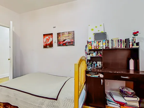 83-44 Lefferts Boulevard image 19 of 25