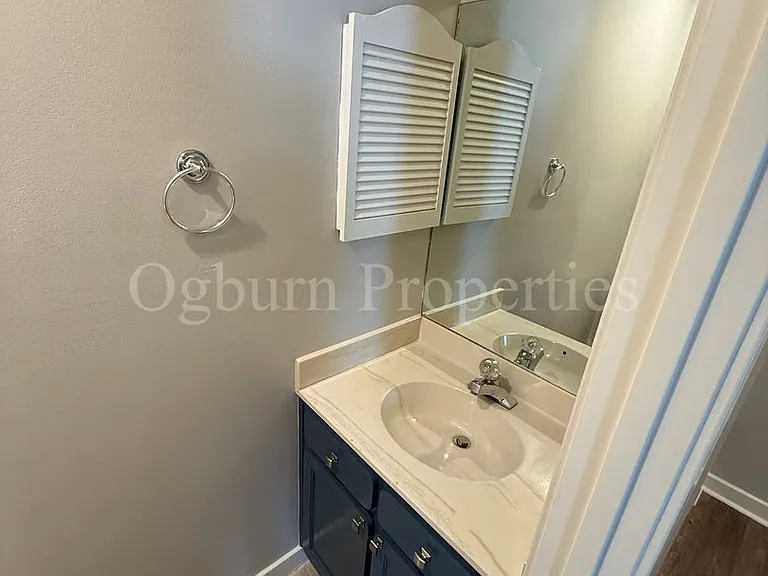 315 N Spruce St #507 — Photo 9