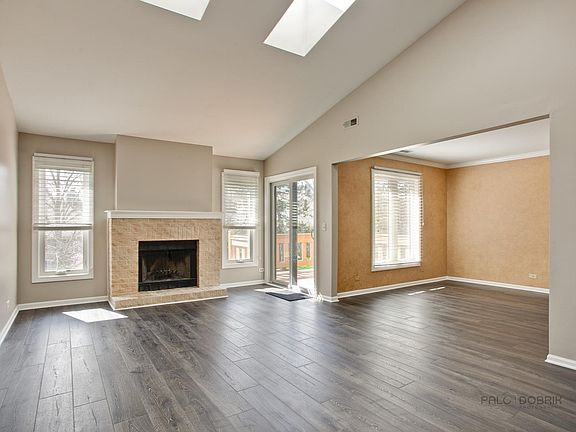 5th image of 905 Suffolk Ct