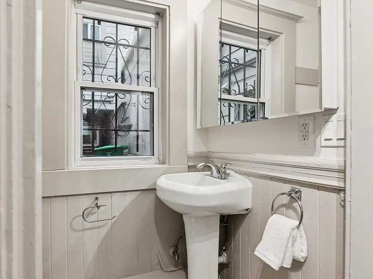 2051 Scott St #101 — Photo 21