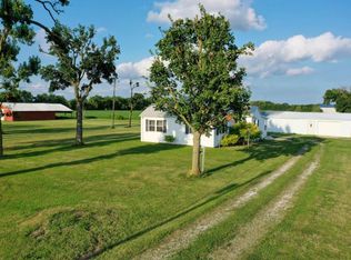 740 N Jefferson St, Centralia, MO 65240