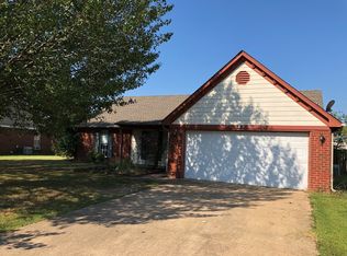 112 Evergreen Dr, Senatobia, MS 38668