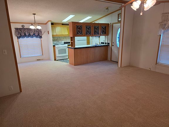 3rd image of 756B Mallard Cir