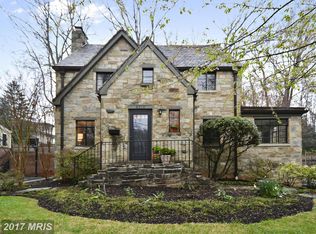 8318 Woodhaven Blvd, Bethesda, MD 20817