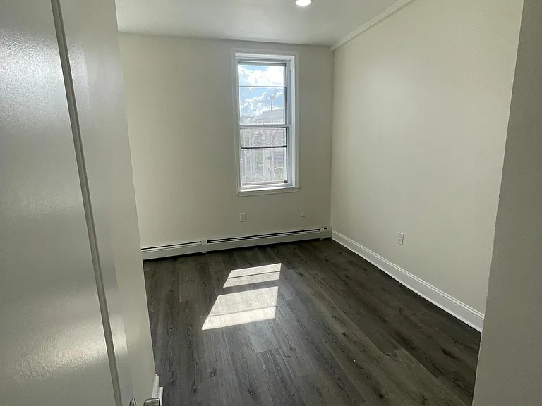 704 S 5th St #2 — Photo 9
