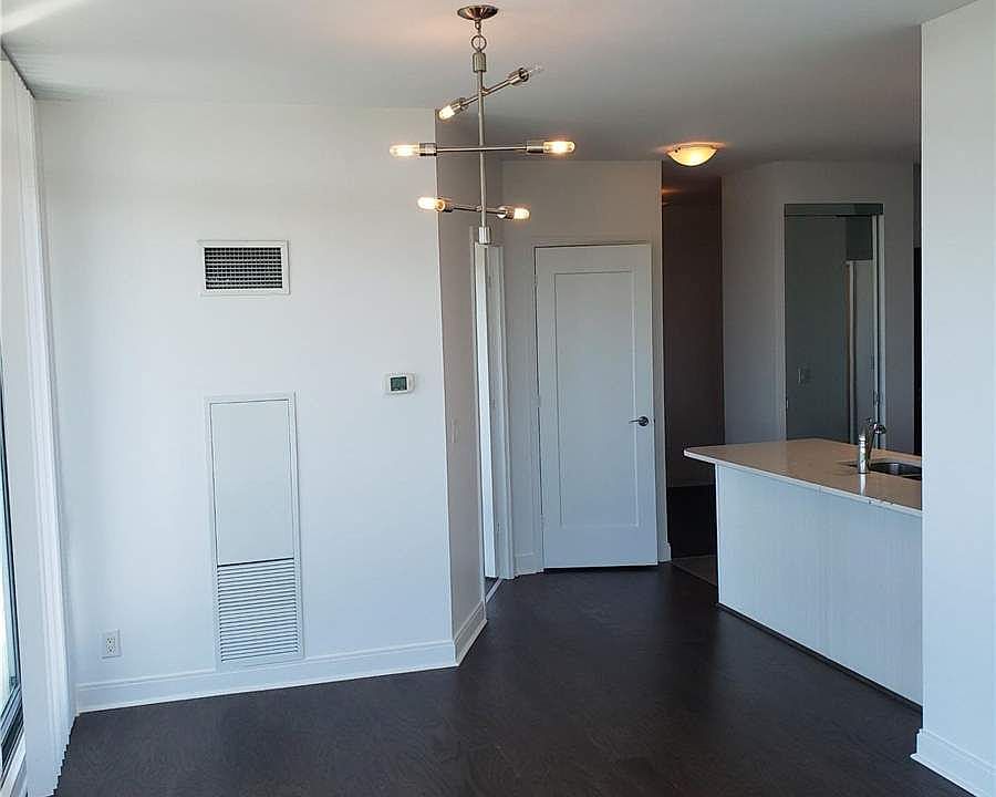2nd image of 825 Church St #1605