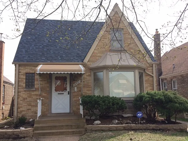 10921 S Avenue M photo 1