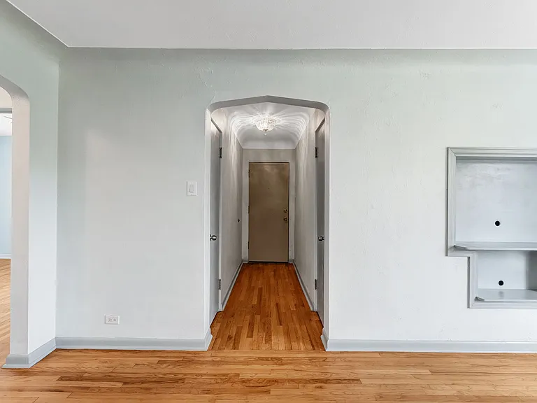 665 N Washington St #8C — Photo 2
