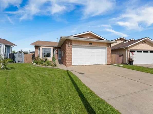 16724 88th St NW, Edmonton, AB T5Z 2X3