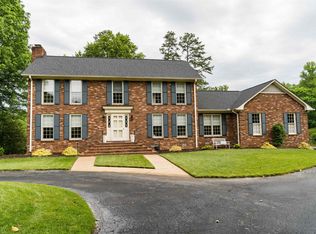 128 Bagwell Farm Rd, Spartanburg, SC 29302