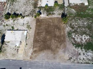 114 41st St, Mexico Beach, FL 32456