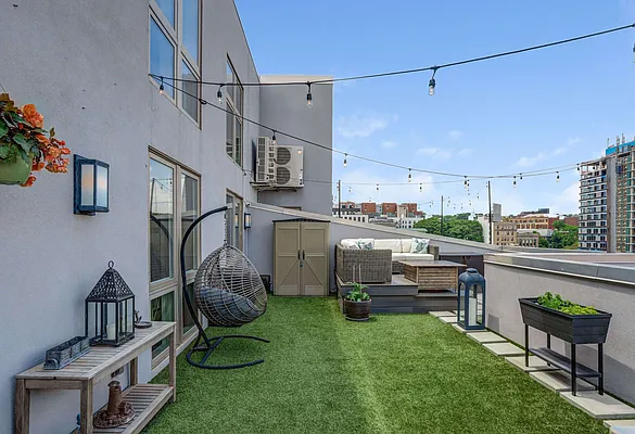 Sold by Casandra Properties Inc. | media 21