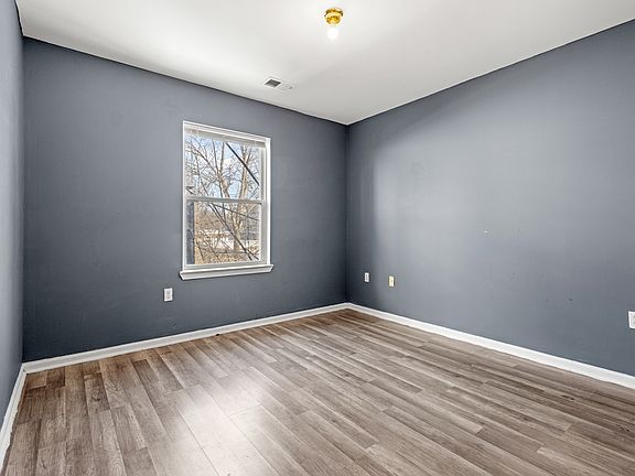 5th image of 457 Irvine Turner Blvd Floor 2
