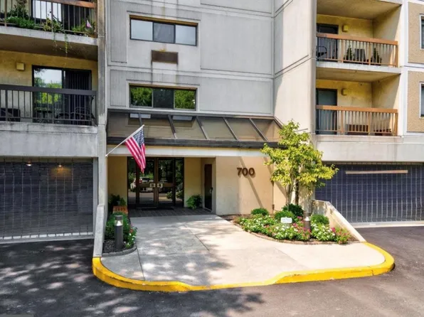 700 Avondale Rd APT 2H, Wallingford, PA 19086