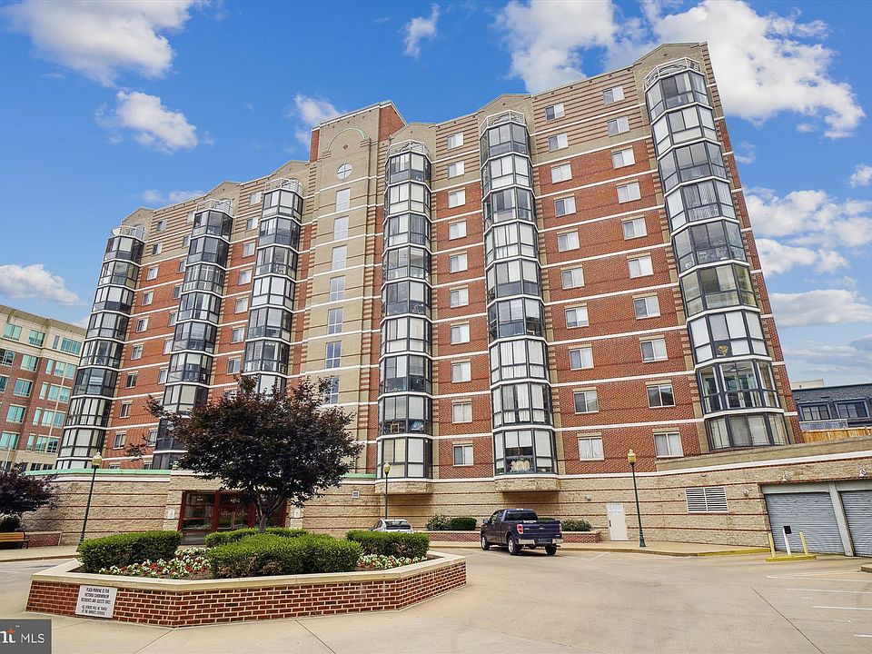1st image of 24 Courthouse Sq APT 906