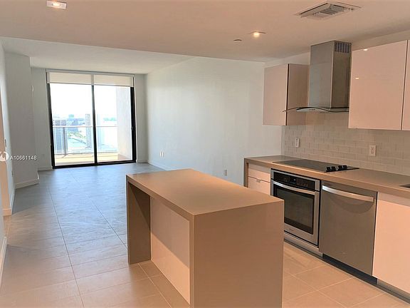 5th image of 1600 NE 1st Ave APT 3301