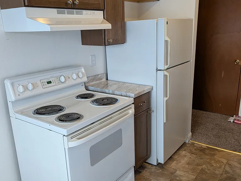 2315 E Peter St — Photo 2