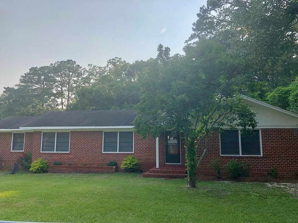 1st image of 1900 Iola Dr