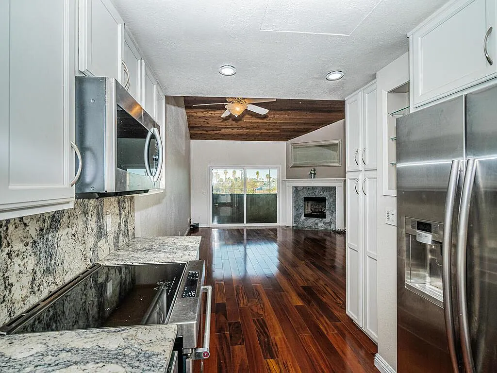 2 bed, 1088 sqft, $3,500 — Photo 3