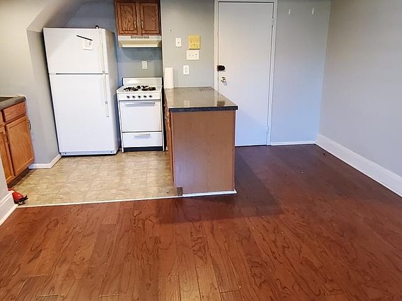 3rd image of 439 S Aiken Ave APT 9