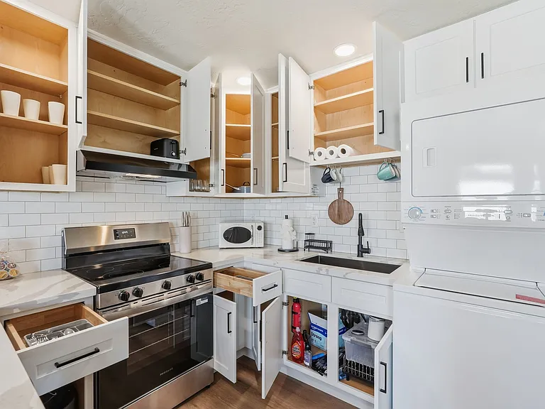 1417 E Roosevelt St #3 — Photo 15