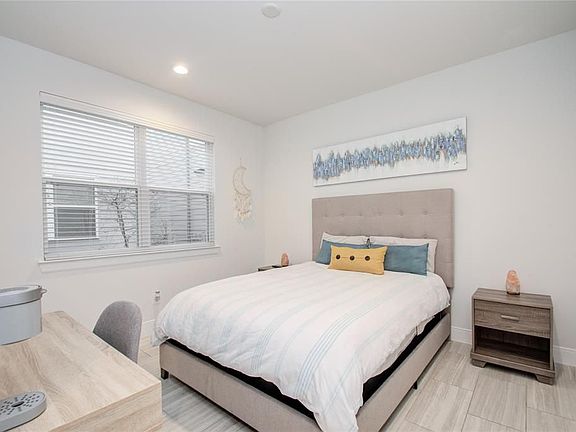 3rd image of 2717 Eado Grove Ln